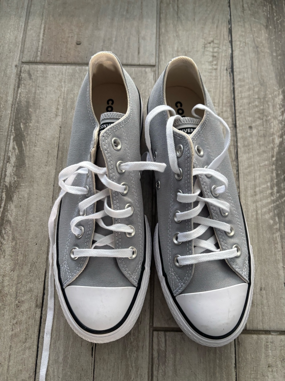 Converse Light Gray Low Top Platform Sneakers NWOT - Picture 3 of 6